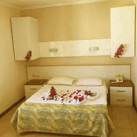 New 2 Hotell 3*